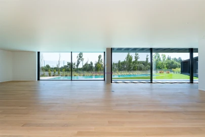 Moradia T5 para Venda em Santa Maria e São Miguel, São Martinho, São Pedro Penaferrim