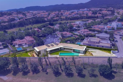 Moradia T5 para Venda em Santa Maria e São Miguel, São Martinho, São Pedro Penaferrim