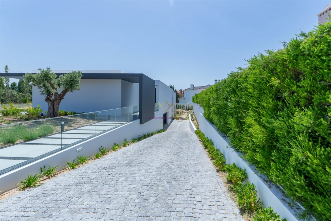 Moradia T5 para Venda em Santa Maria e São Miguel, São Martinho, São Pedro Penaferrim Foto 9