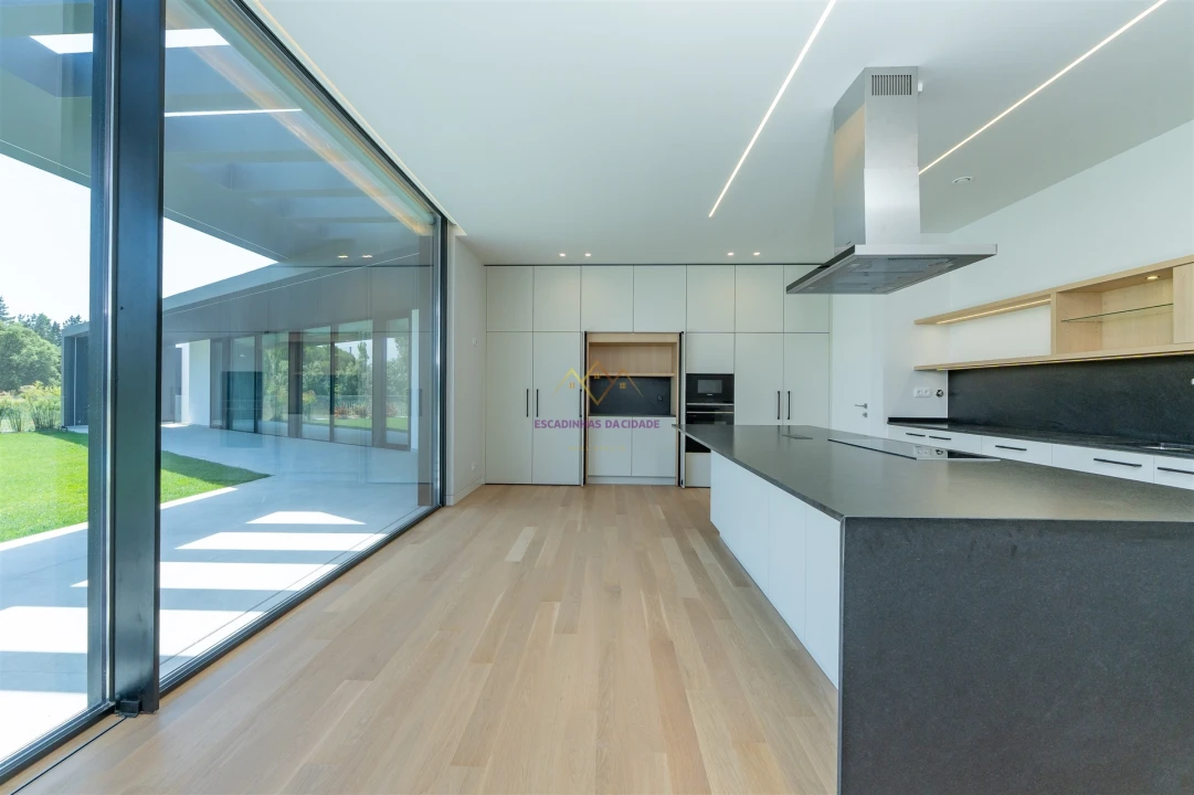 Moradia T5 para Venda em Santa Maria e São Miguel, São Martinho, São Pedro Penaferrim Foto 72