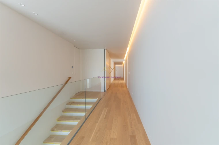 Moradia T5 para Venda em Santa Maria e São Miguel, São Martinho, São Pedro Penaferrim Foto 27