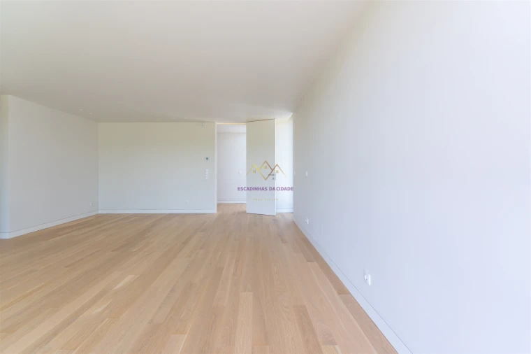 Moradia T5 para Venda em Santa Maria e São Miguel, São Martinho, São Pedro Penaferrim Foto 58