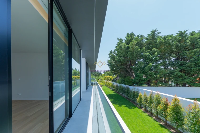 Moradia T5 para Venda em Santa Maria e São Miguel, São Martinho, São Pedro Penaferrim Foto 35