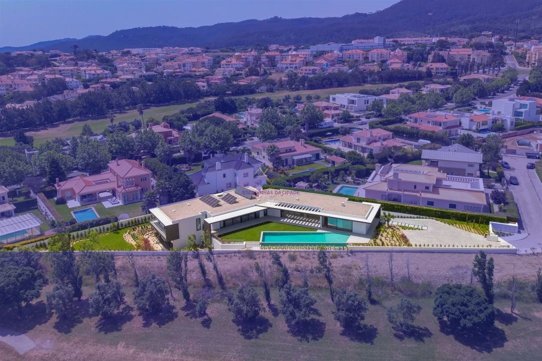 Moradia T5 para Venda em Santa Maria e São Miguel, São Martinho, São Pedro Penaferrim Foto 16