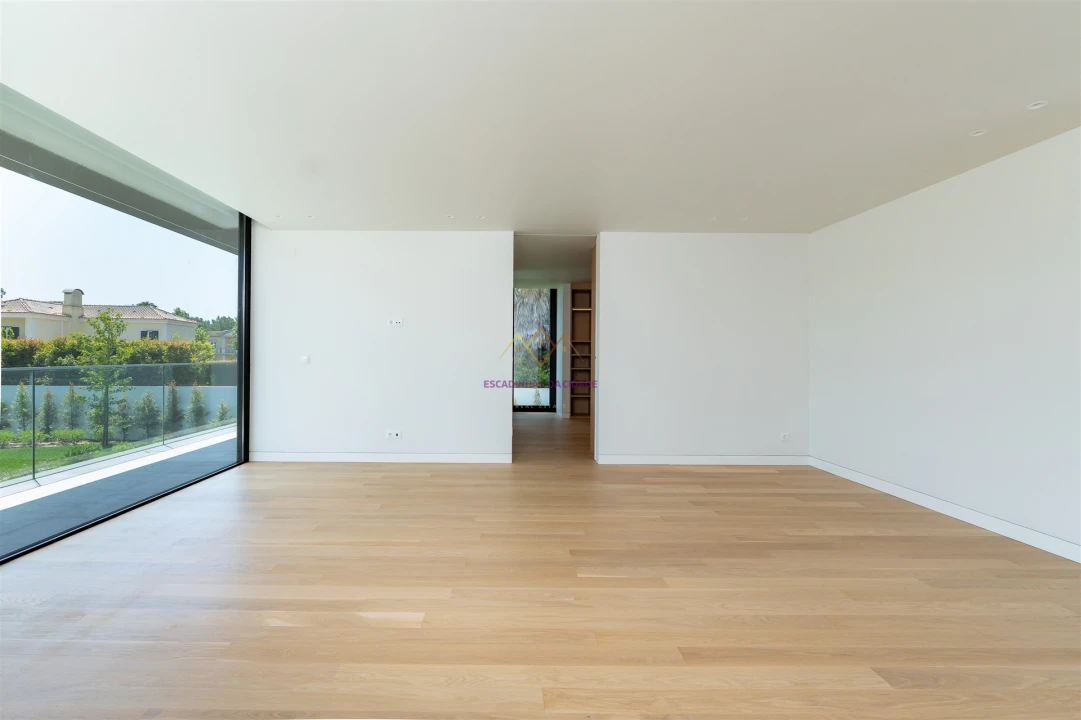 Moradia T5 para Venda em Santa Maria e São Miguel, São Martinho, São Pedro Penaferrim Foto 56