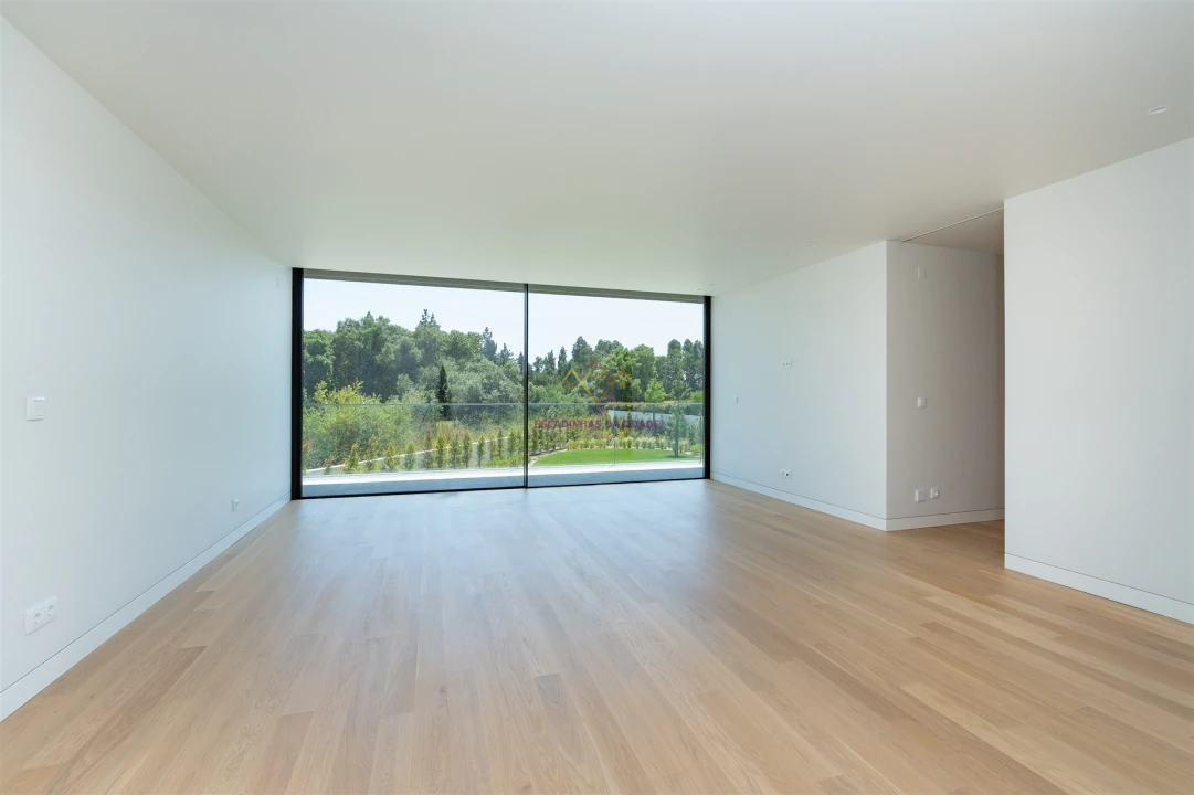 Moradia T5 para Venda em Santa Maria e São Miguel, São Martinho, São Pedro Penaferrim Foto 55