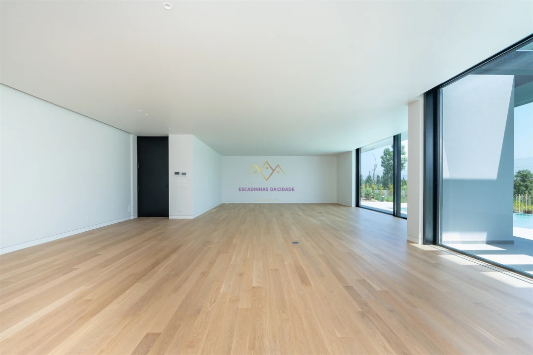 Moradia T5 para Venda em Santa Maria e São Miguel, São Martinho, São Pedro Penaferrim Foto 20