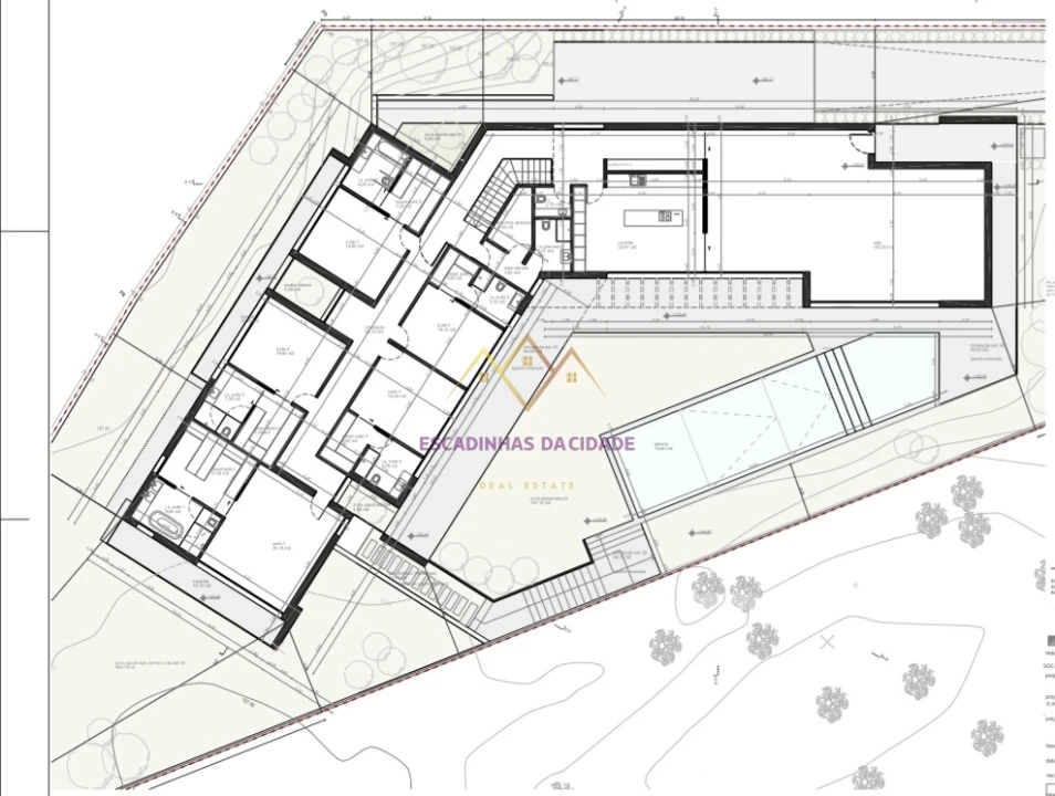 Moradia T5 para Venda em Santa Maria e São Miguel, São Martinho, São Pedro Penaferrim Planta 3