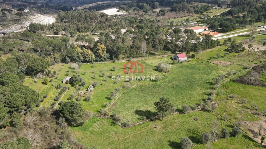 Quinta T0 para Venda em Santiago de Cassurrães e Póvoa de Cervães Foto 2