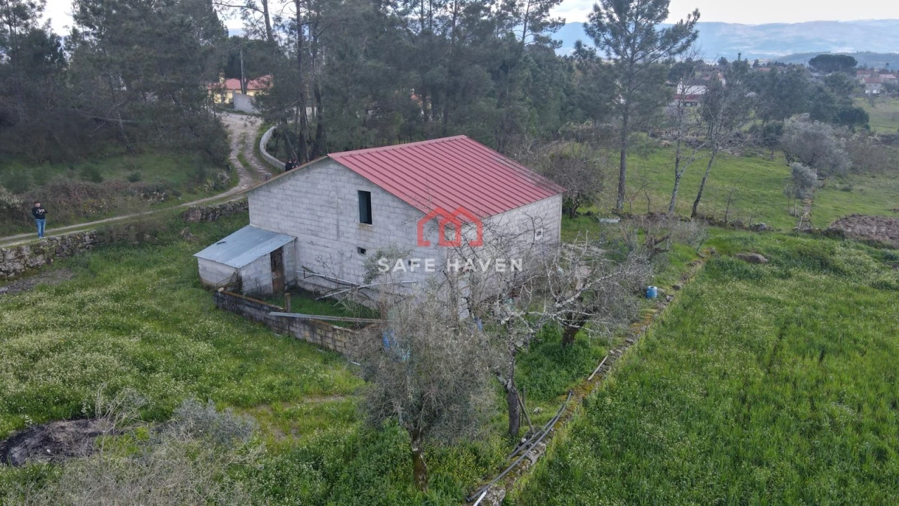 Quinta T0 para Venda em Santiago de Cassurrães e Póvoa de Cervães Foto 6