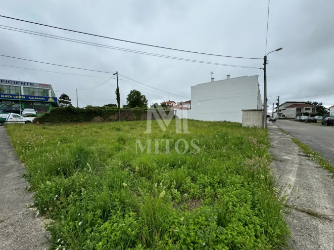 Terreno para Venda em Santa Marta de Portuzelo Foto 4
