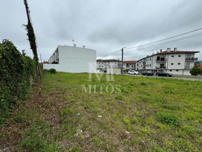 Terreno para Venda em Santa Marta de Portuzelo Foto 2