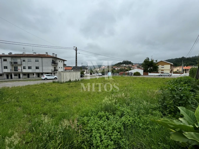 Terreno para Venda em Santa Marta de Portuzelo Foto 3
