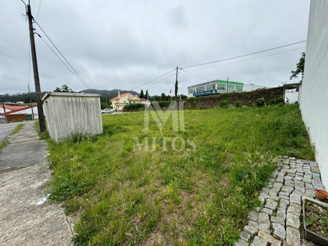 Terreno para Venda em Santa Marta de Portuzelo Foto 4