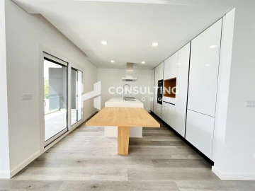 Apartamento T3 para Venda em Corroios