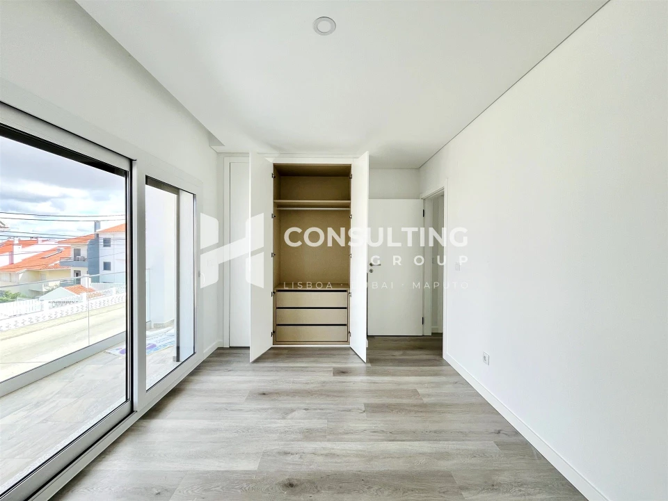 Apartamento T3 para Venda em Corroios Foto 31