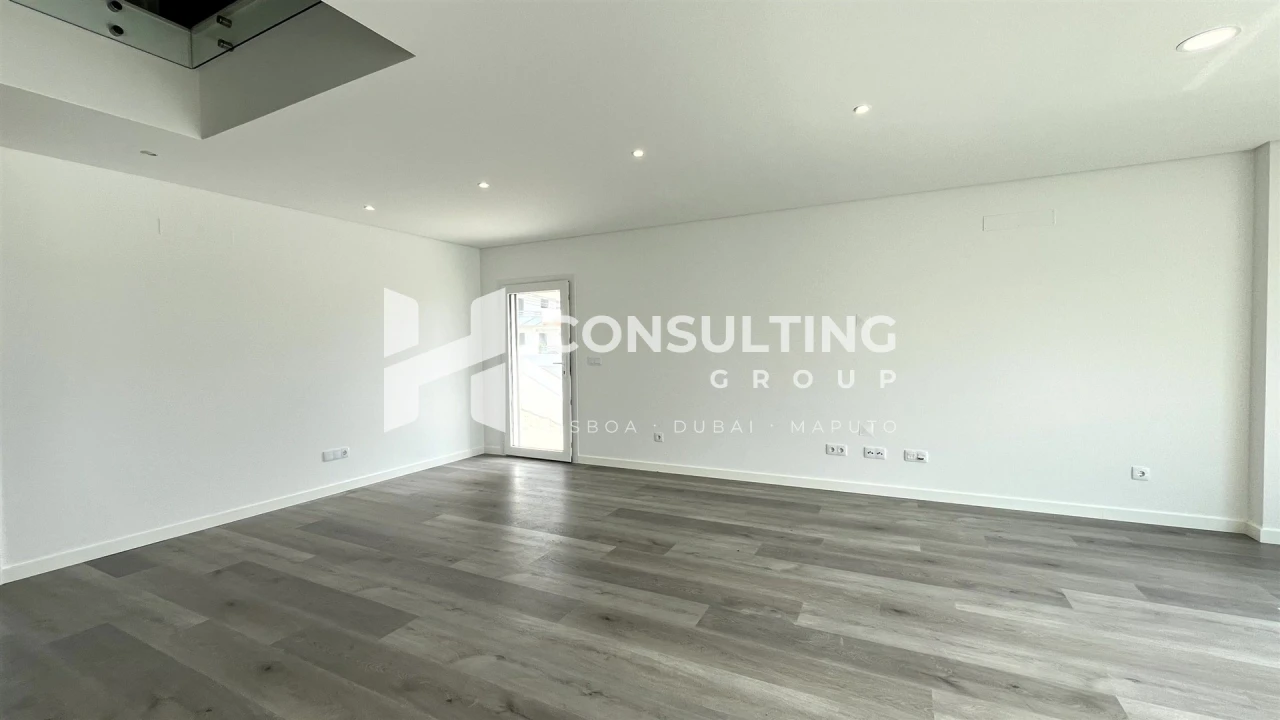 Apartamento T3 para Venda em Corroios Foto 35