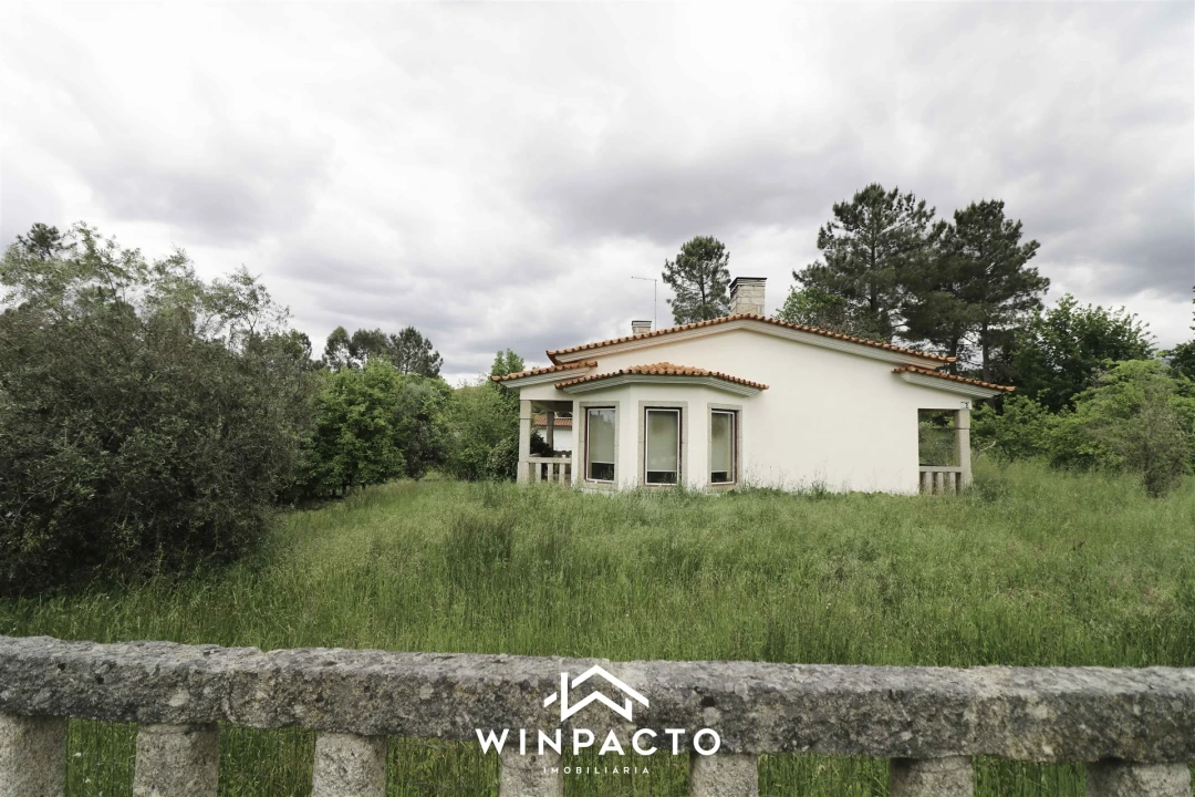 Moradia T3 para Venda em Carragozela e Várzea de Meruge Foto 36