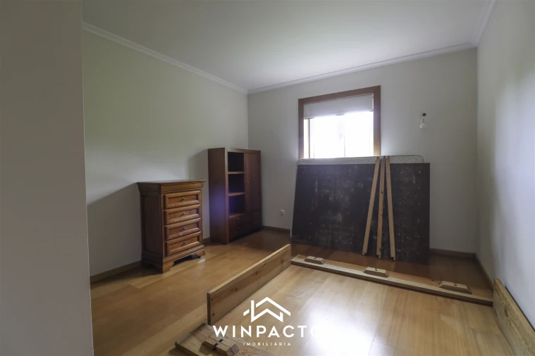 Moradia T3 para Venda em Carragozela e Várzea de Meruge Foto 16