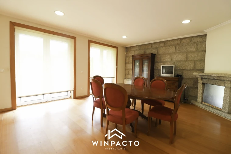 Moradia T3 para Venda em Carragozela e Várzea de Meruge Foto 5