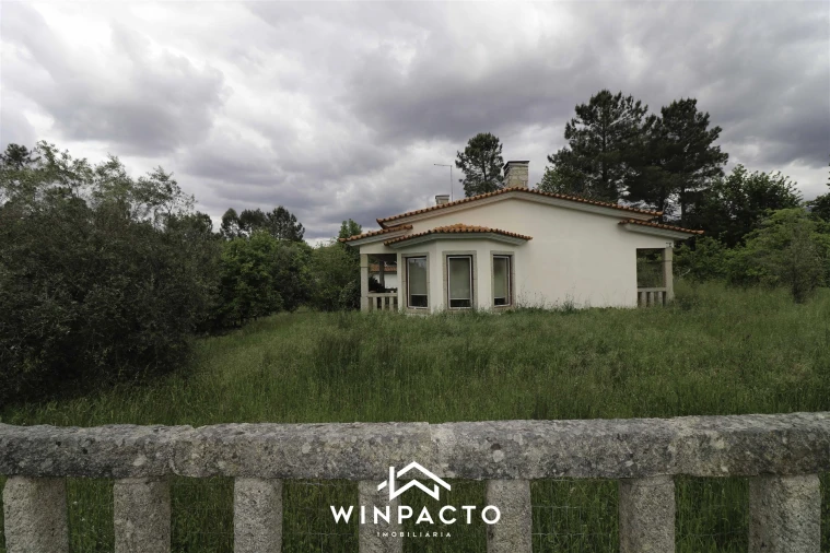 Moradia T3 para Venda em Carragozela e Várzea de Meruge Foto 37