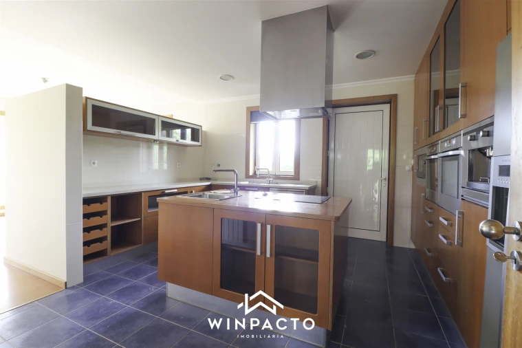 Moradia T3 para Venda em Carragozela e Várzea de Meruge Foto 8