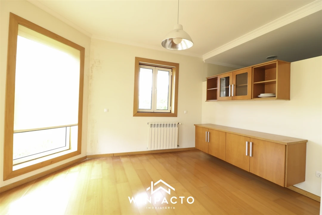 Moradia T3 para Venda em Carragozela e Várzea de Meruge Foto 10