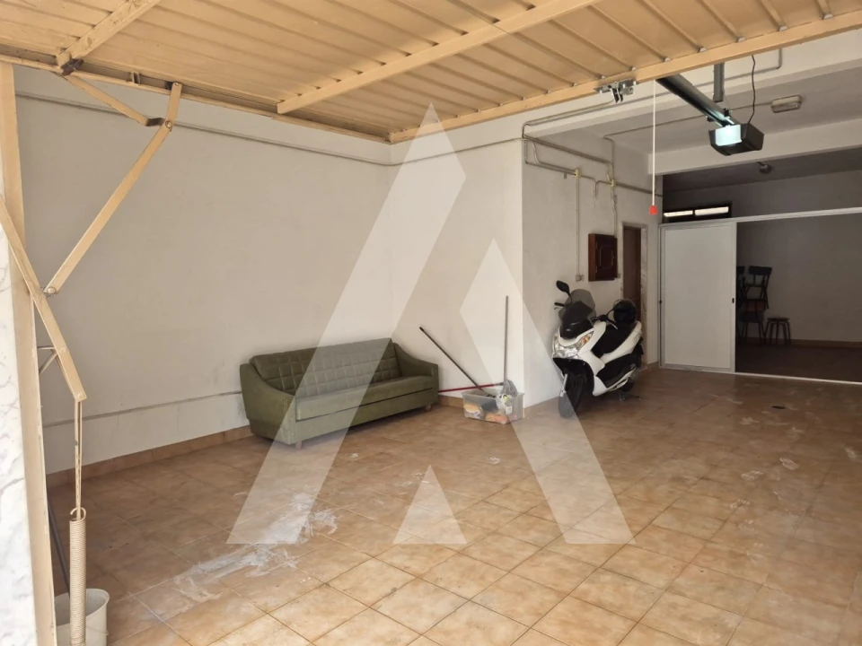 Garagem para Arrendamento em Odivelas Foto 8