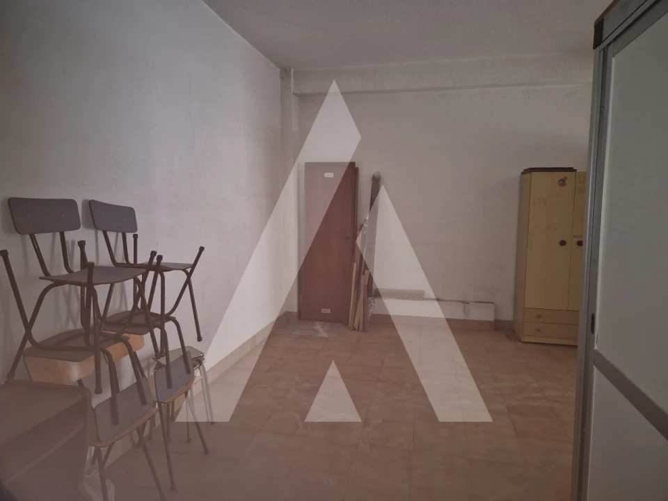 Garagem para Venda em Odivelas Foto 3