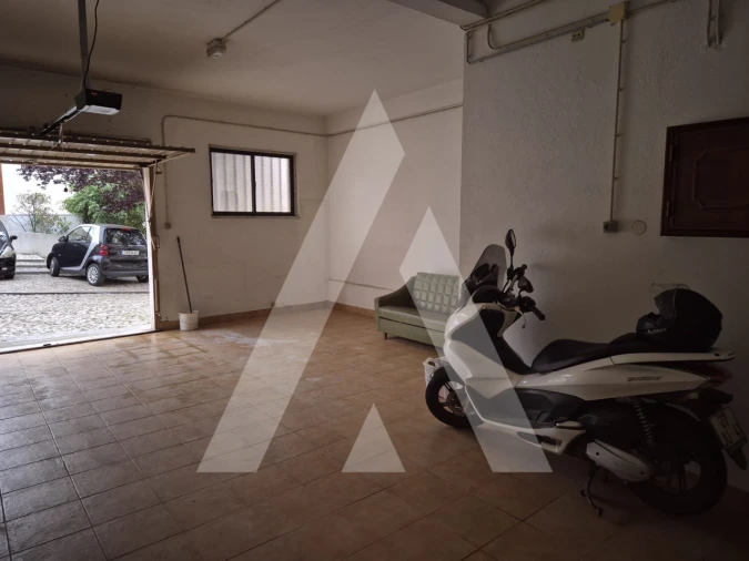Garagem para Venda em Odivelas Foto 5