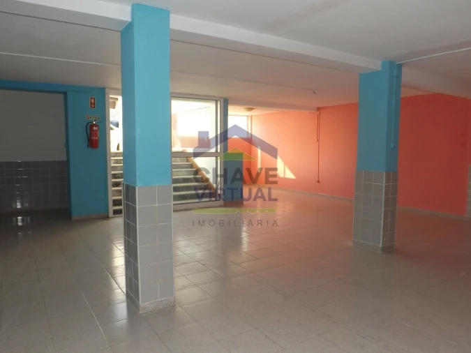 Loja para Venda em Bombarral e Vale Covo Foto 1