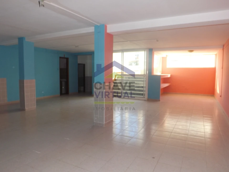 Loja para Venda em Bombarral e Vale Covo Foto 3