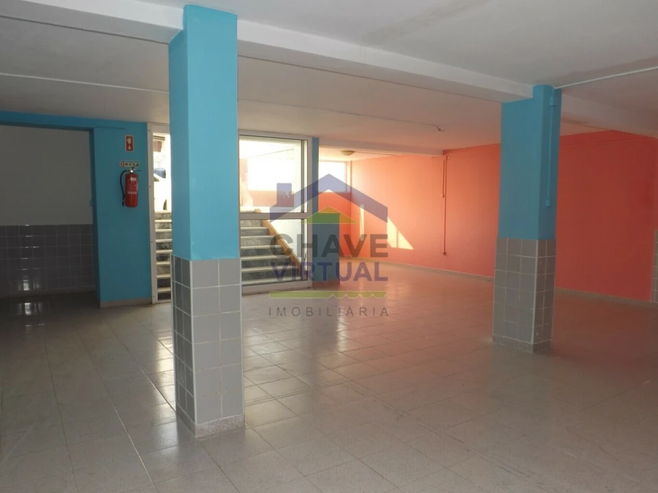 Loja para Venda em Bombarral e Vale Covo Foto 1