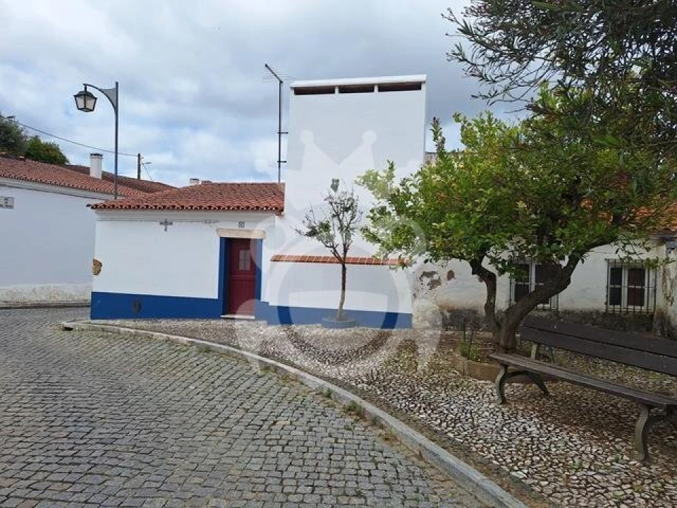 Moradia T4 para Venda em Portel Foto 3