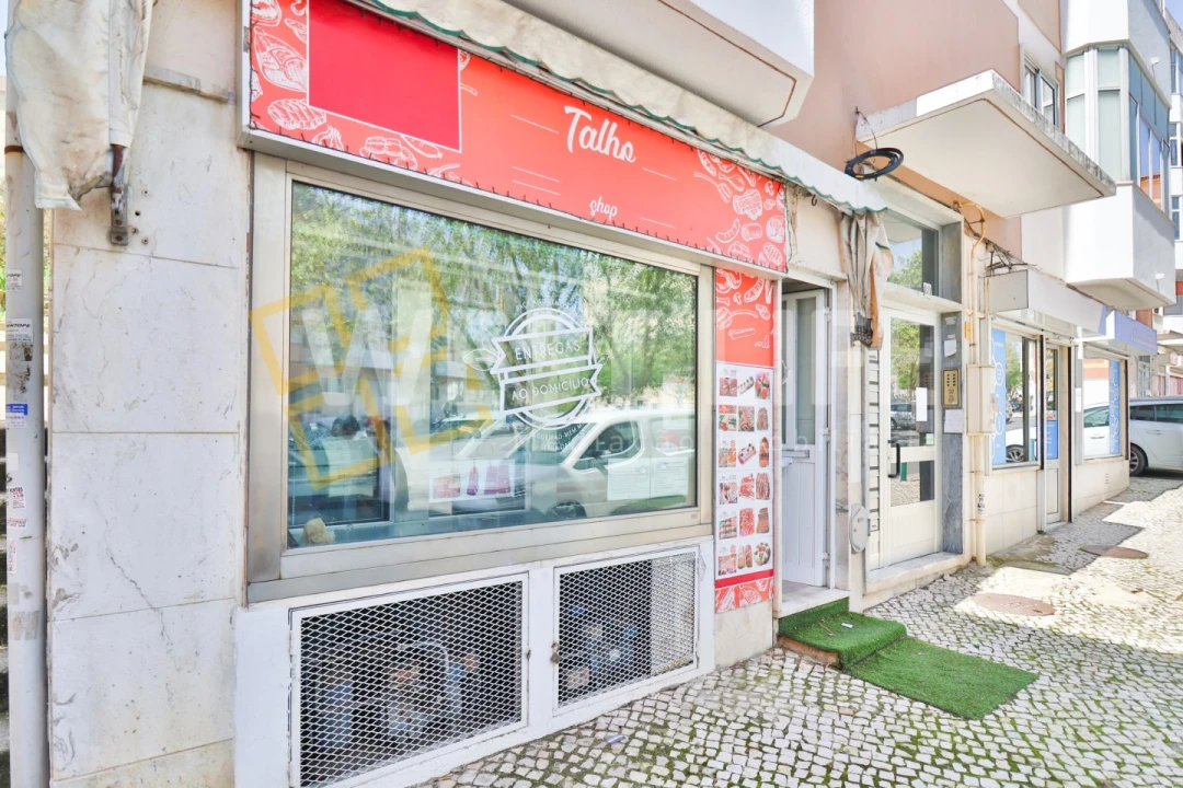 Loja para Venda em Rio de Mouro Foto 2