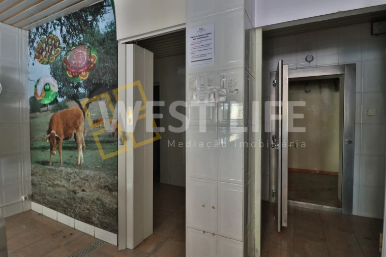 Loja para Venda em Rio de Mouro Foto 11