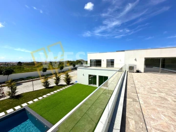 Moradia T3 para Venda em Atouguia da Baleia