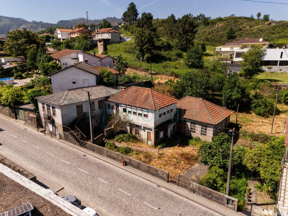 Moradia T3 para Venda em Vila Nova do Campo Foto 1