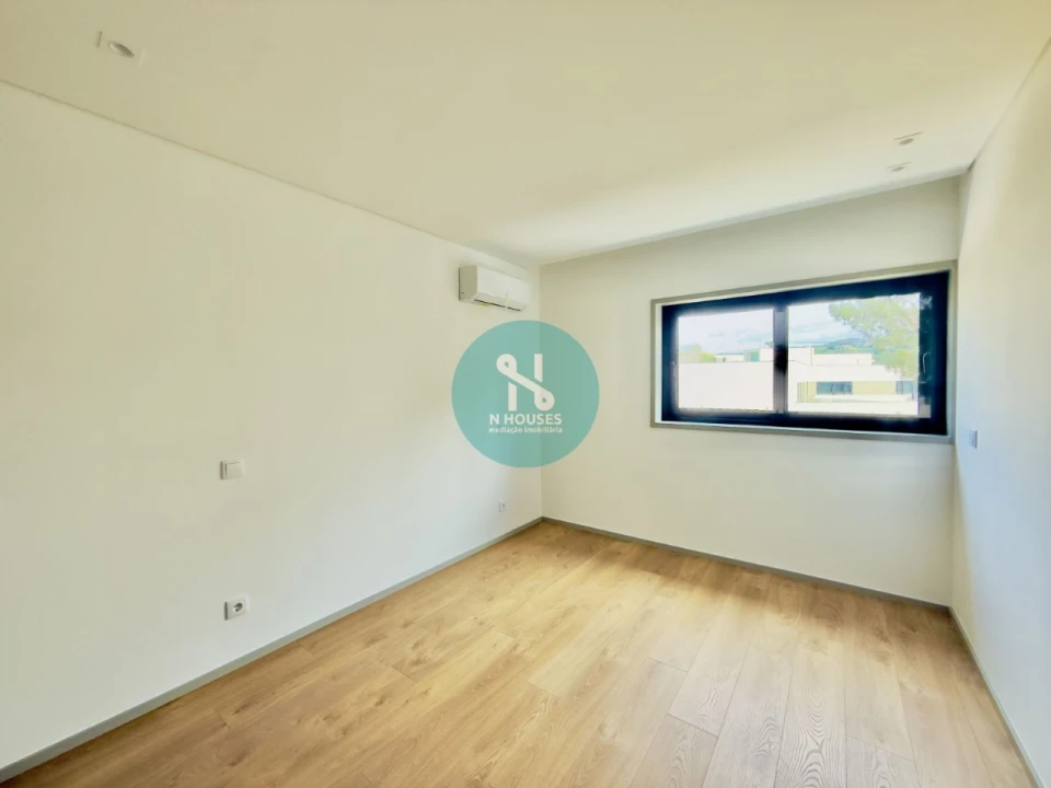 Apartamento T3 para Venda em Gualtar Foto 16