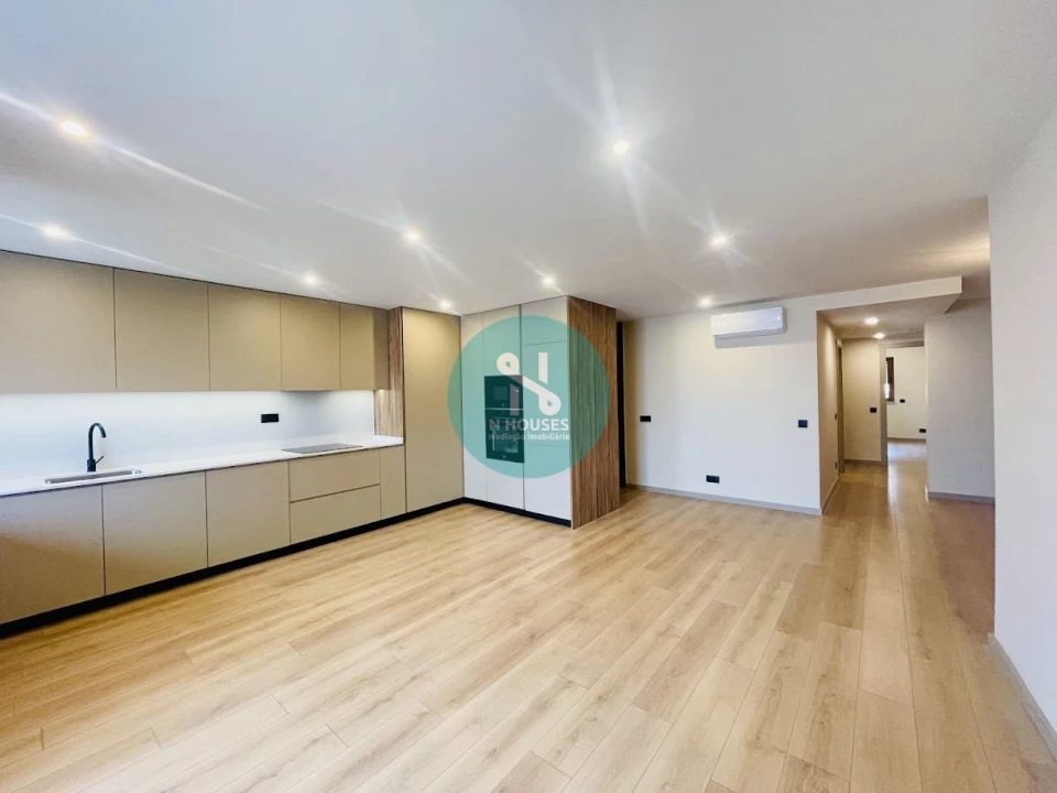 Apartamento T4 para Venda em São Vicente (Braga) Foto 3