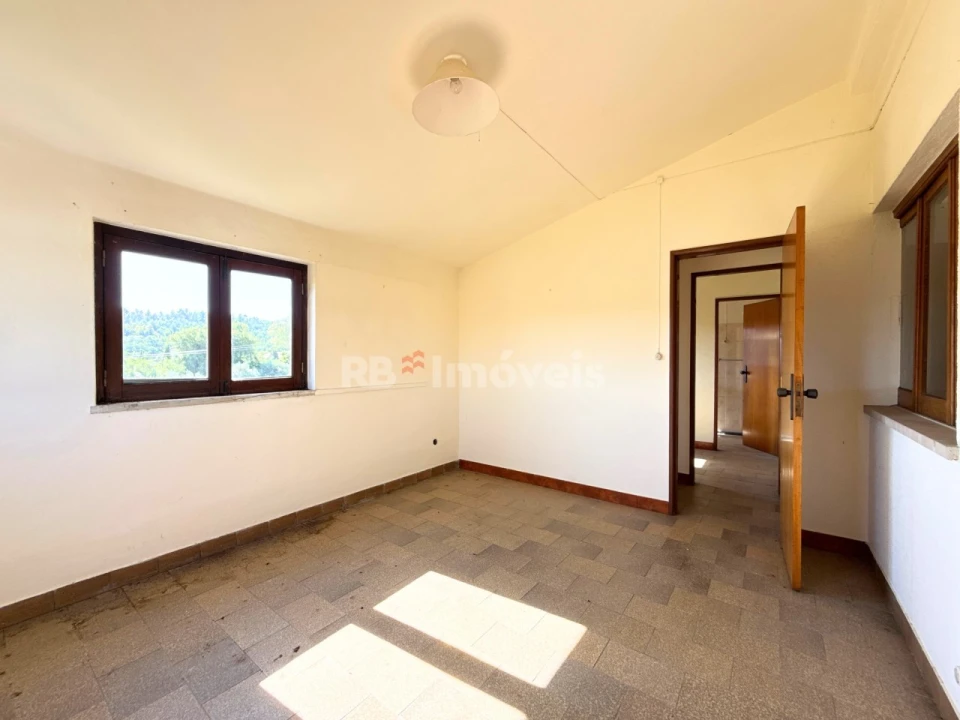 Moradia T5 para Venda em Asseiceira Foto 24