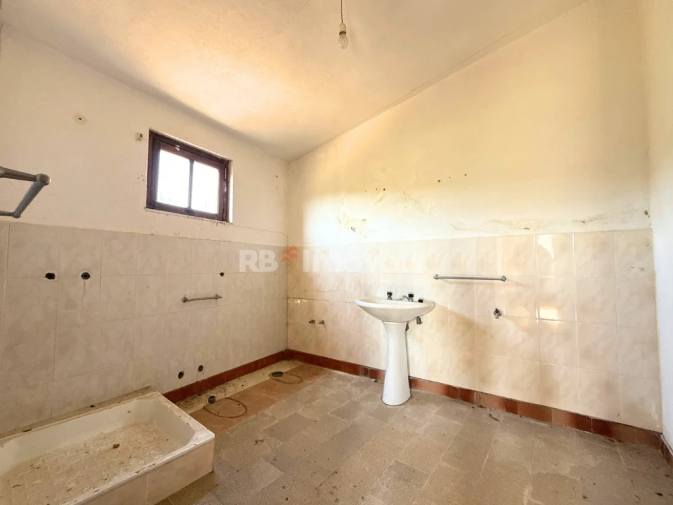 Moradia T5 para Venda em Asseiceira Foto 36