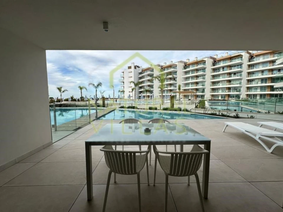 Apartamento T2 para Venda em Quarteira Foto 28