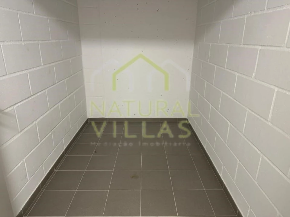 Apartamento T2 para Venda em Quarteira Foto 33