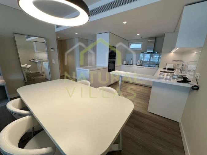 Apartamento T2 para Venda em Quarteira Foto 14