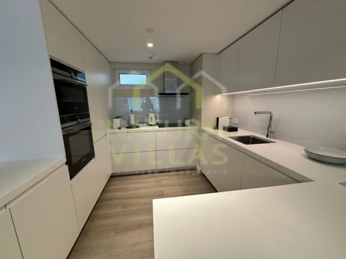 Apartamento T2 para Venda em Quarteira Foto 16