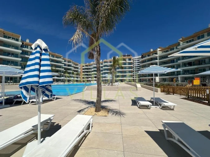 Apartamento T2 para Venda em Quarteira Foto 32
