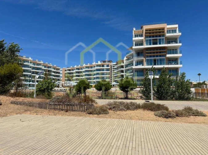 Apartamento T2 para Venda em Quarteira Foto 35