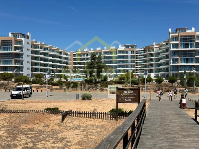 Apartamento T2 para Venda em Quarteira Foto 39