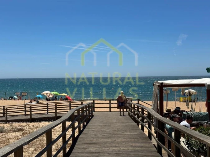 Apartamento T2 para Venda em Quarteira Foto 43